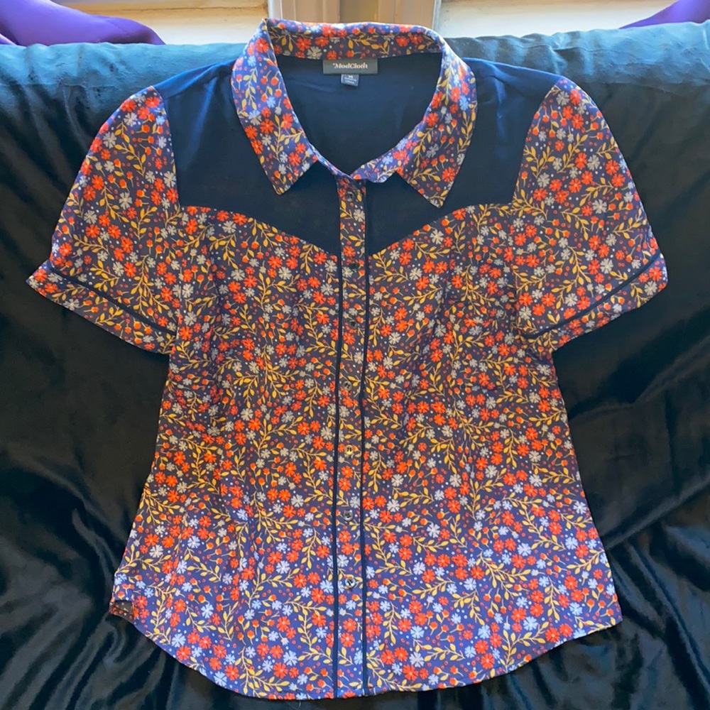ModCloth Short Sleeve Button Down Shirt